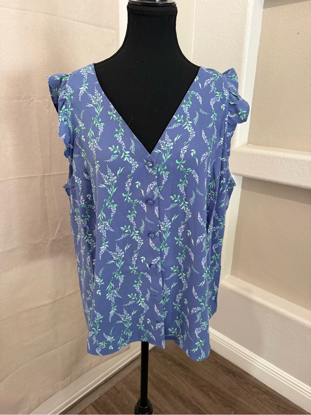 Lauren Conrad LC Blue Floral Flutter Sleeve Blouse Top Plus Size 0X
